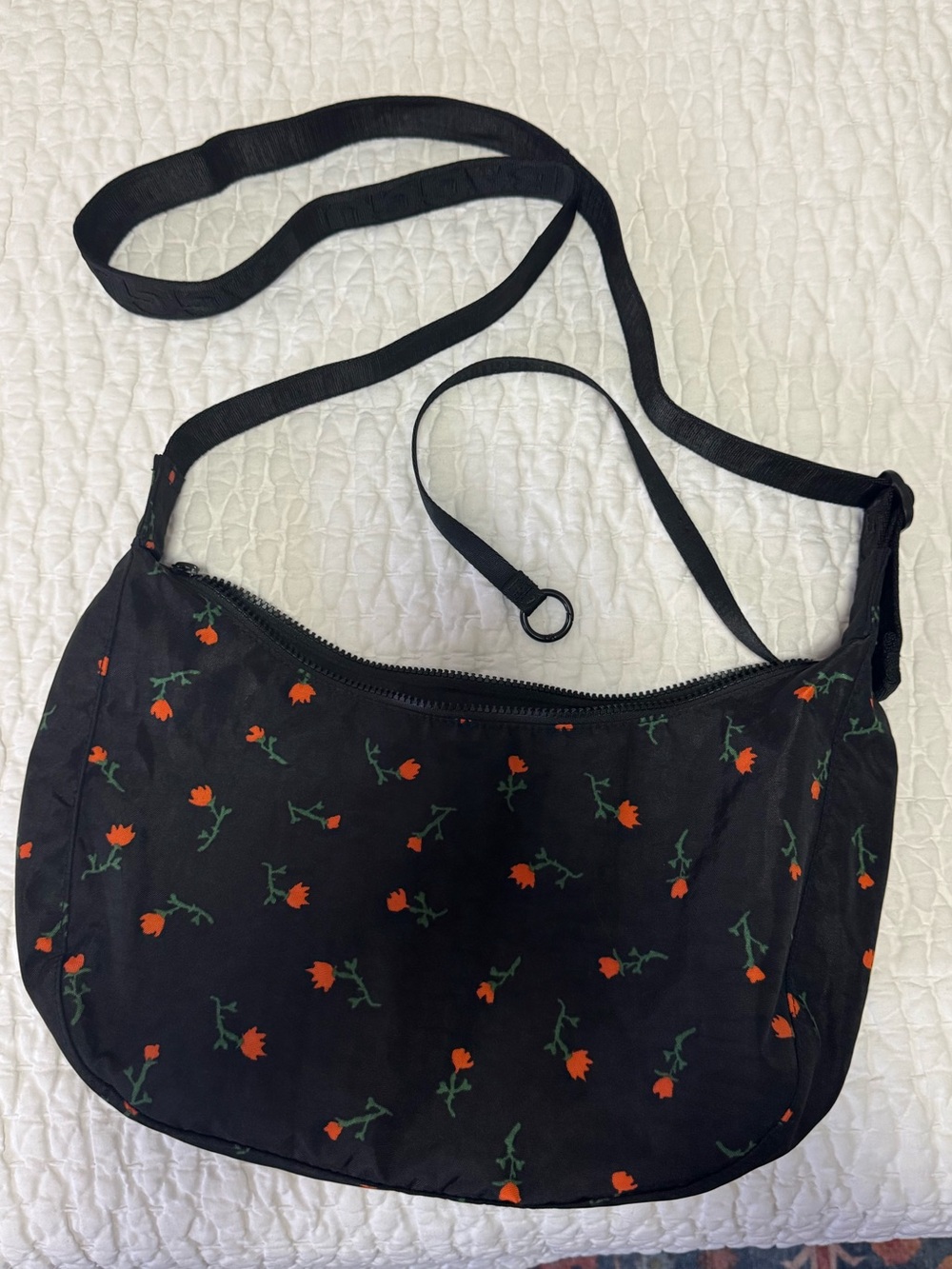 BAGGU Medium Nylon Crescent Bag - Painted wildflower